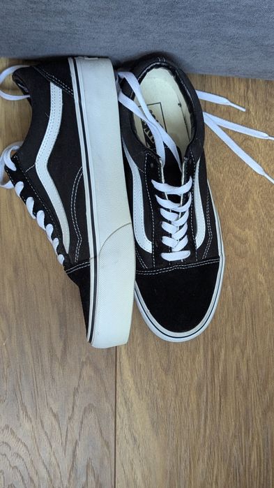 Черно-бели кецове Vans