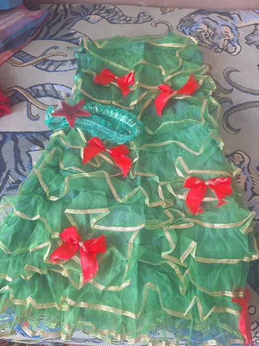 Продам платья на девочку