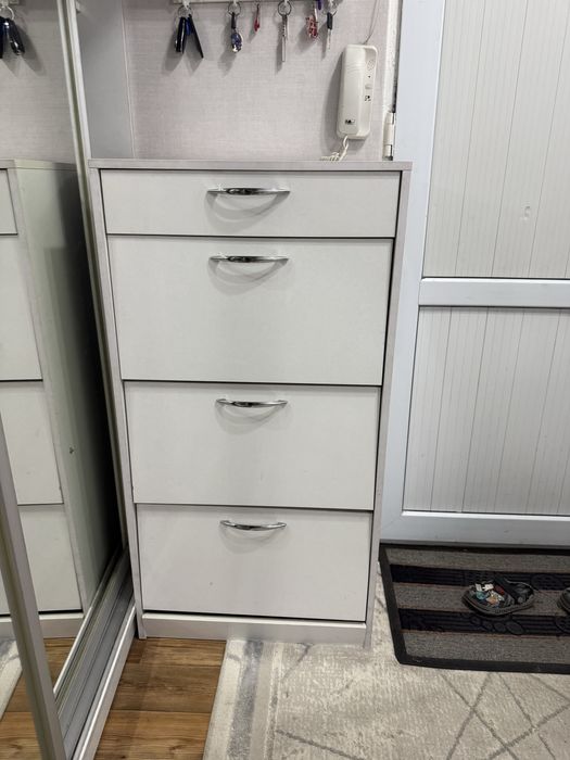 Обувница.         .