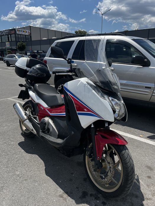 Honda Integra 750 2016 Перфектен