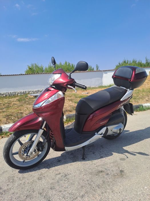 Скутер Honda sh 300