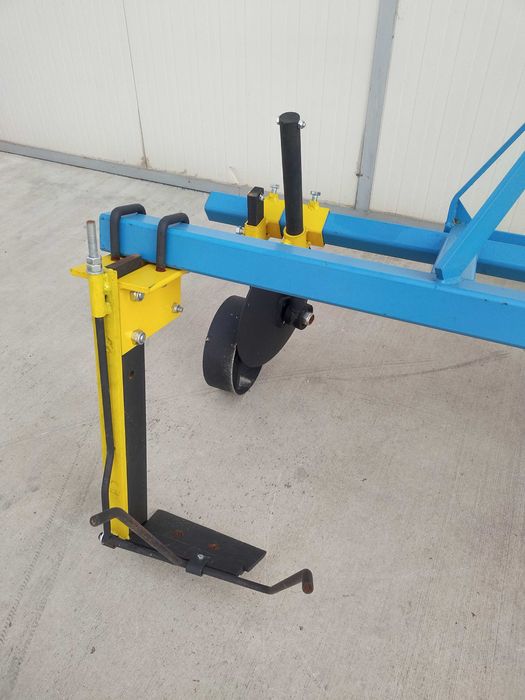 Машина за отстраняване/изваждане на мулч