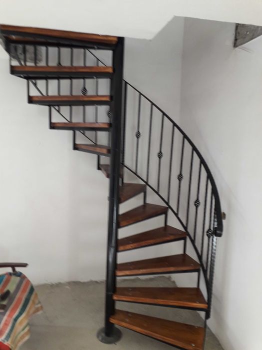 anunt confectii metalice