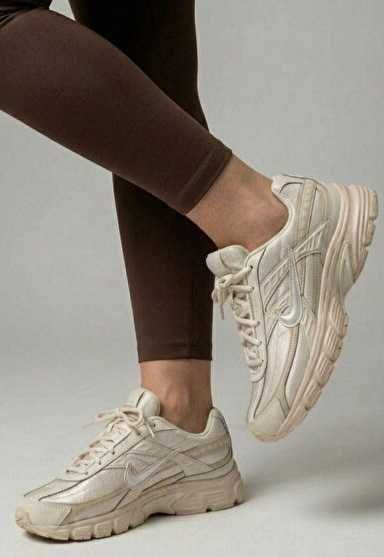 Маратонки Nike цвят перла