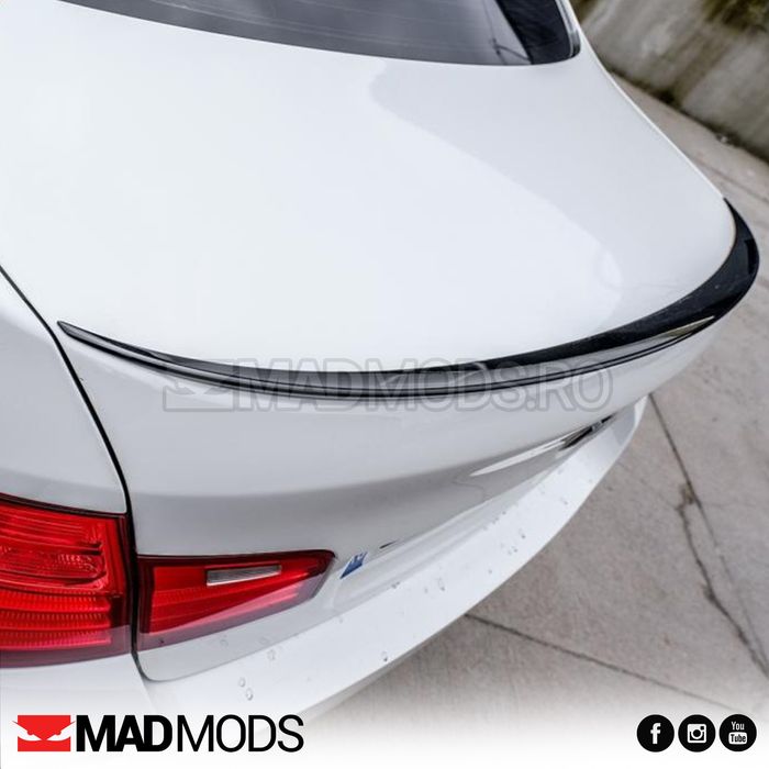 Eleron lip portbagaj haion, 120 cm, Negru Lucios, Multimarca