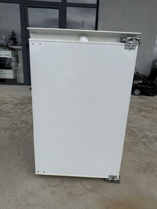 Малък хладилник за вграждане Neff - Bosch