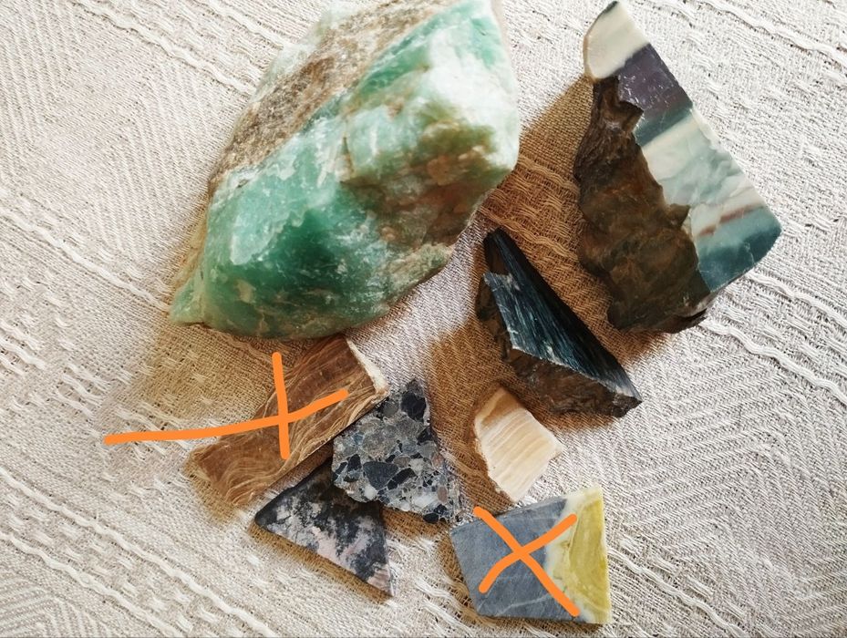 Камни поделочные