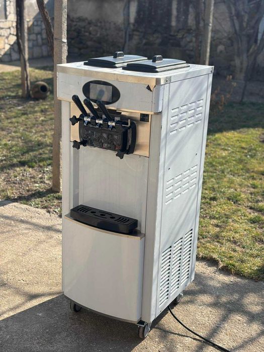 Нова профи машина за мек италиански крем сладолед 3 вкуса ГАРАНЦИЯ 2г