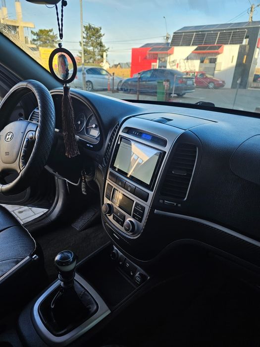 Vand Hyundai in stare perfecta