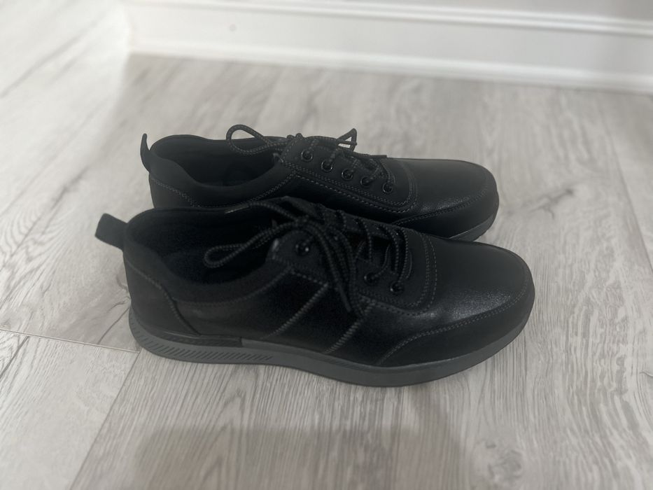 Продам обувь