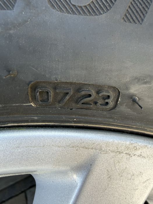 bmw 5x120 оригинални 225/50/17 250€ оригинални
