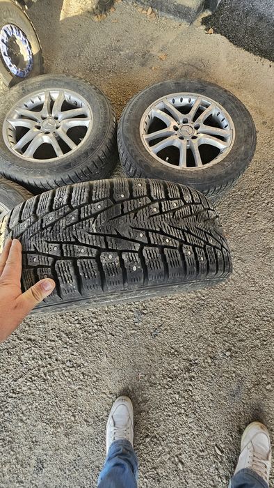 Шины с дисками зимние мерседес