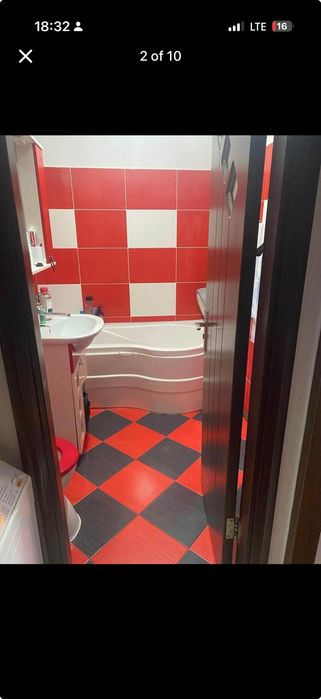Se vinde apartament-0732919219