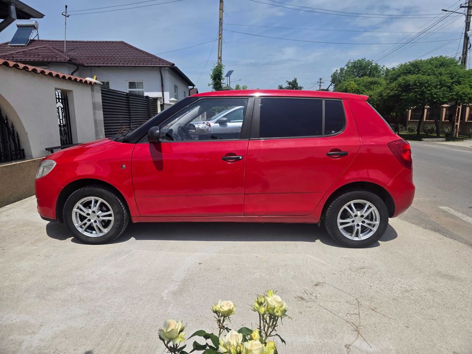 Skoda Fabia-  facelift 2009 -Provenienta Porsche RO  de catre Prim Proprietar!150000km-Pret 1650E
