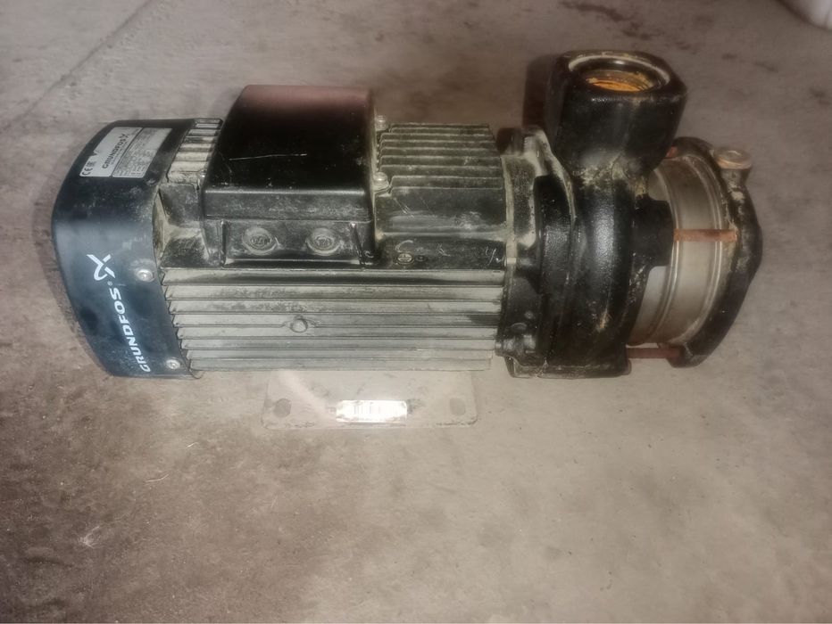 продам насос для воды GRUNDFOS