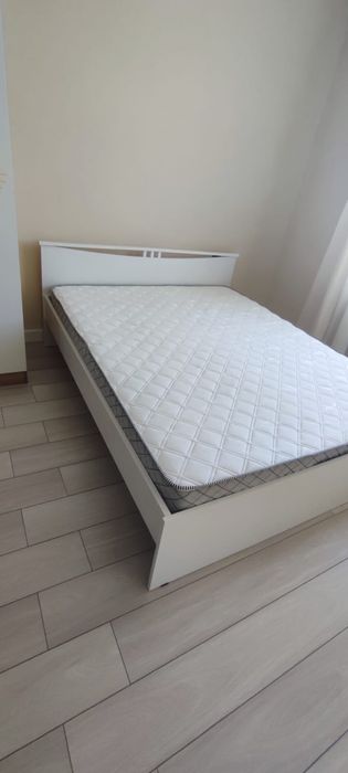 Продам кровать .