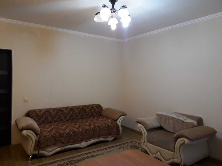 Сдам 2х комнатную квартиру-студия.