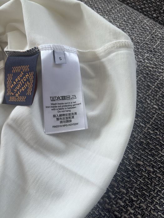 Tricou Louis Vuitton Alb Graffiti Chain – Nou cu Etichetă – T-Shirt