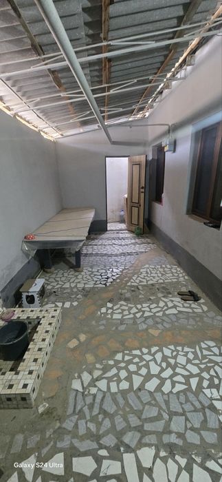 Вогзал рўпараси икки хонали уй ,