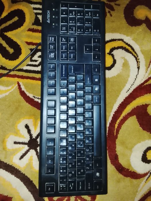 Мышка от HP USB разьем, клавиатура круглый разьем б/у