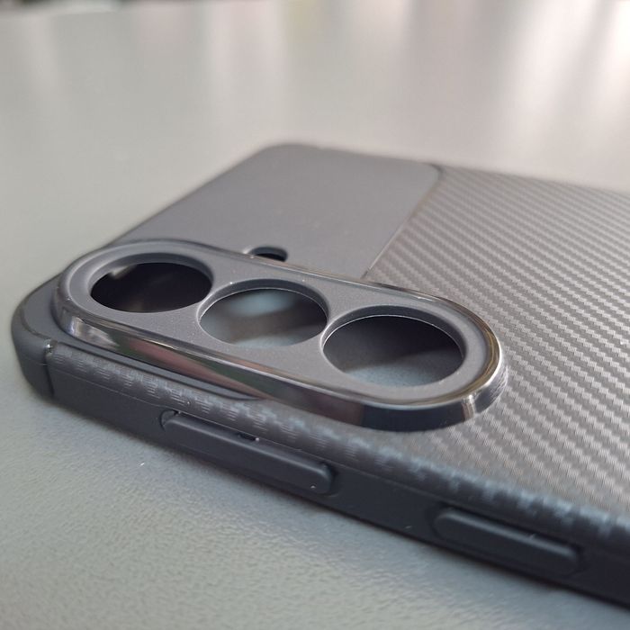 Силиконов гръб карбон за Samsung S26 Plus  кейс със защита на камерата