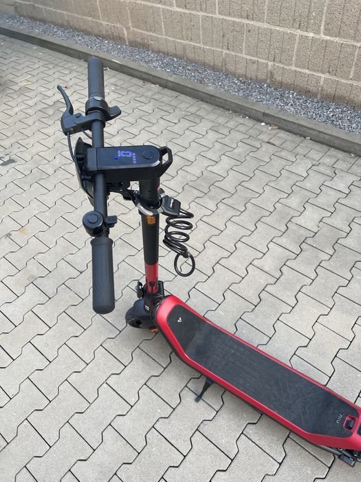 Trotineta niu ca nou