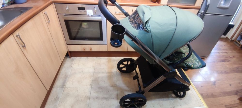 Бебешка количка CARRELLO  Omega