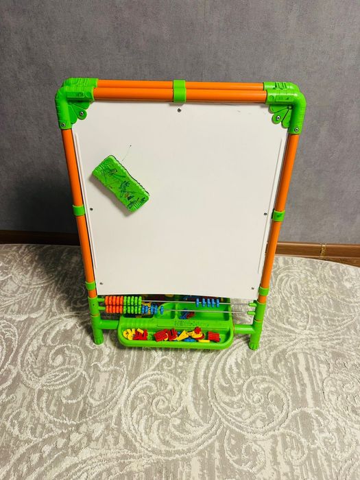 Детский мольберт