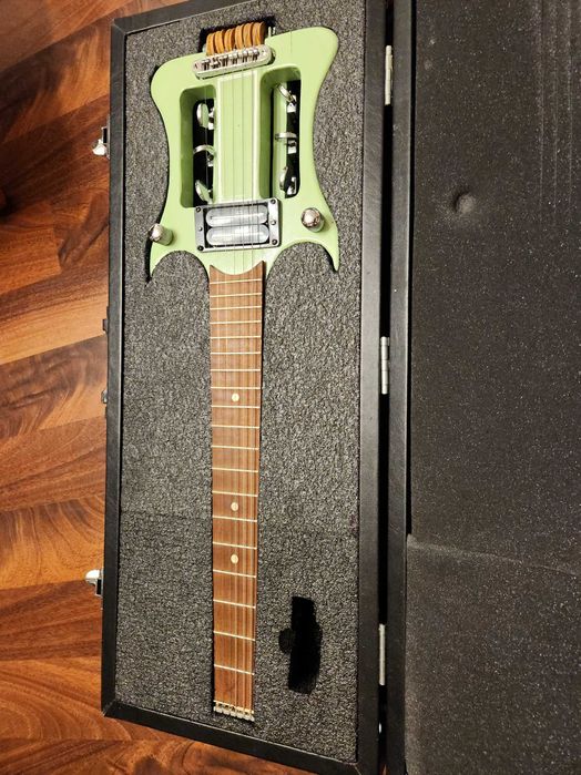 Chitara  electrica - Guitar traveler