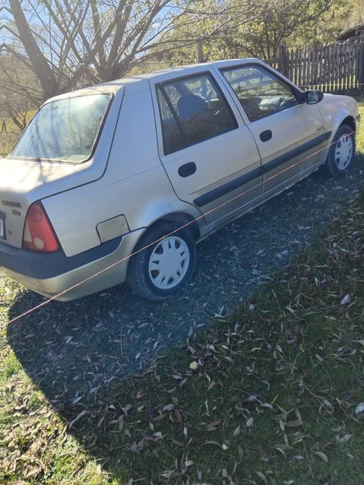 Autoturism Dacia Solenza