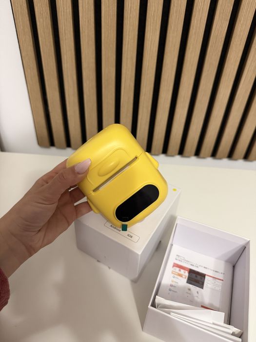 Mini imprimanta portabila etichete wireless  - noua