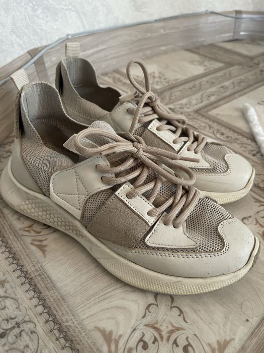 Кроссовки летние