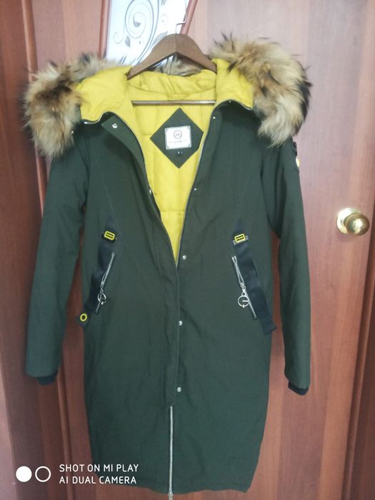 Продам зимнюю куртку