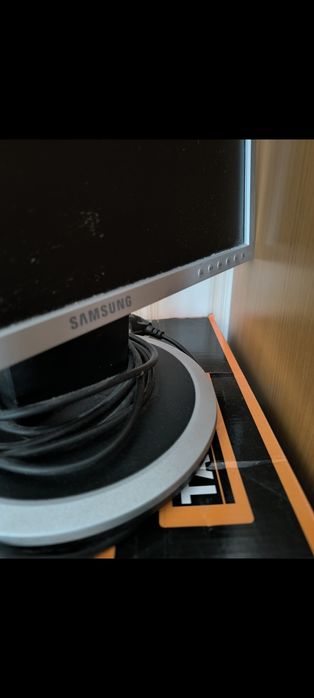Монитор Samsung рабочий