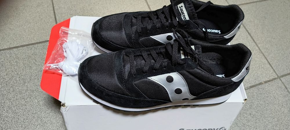 Нови спортни обувки 46 номер