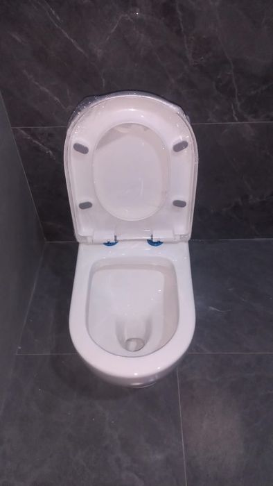 Унитаз литой моноблок