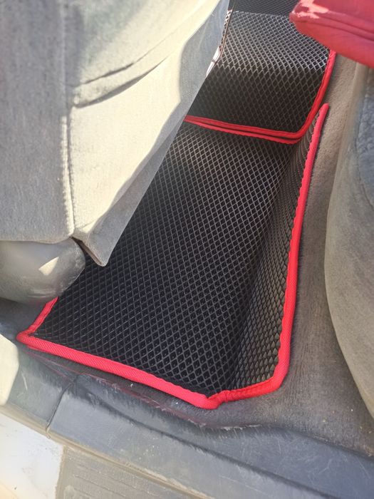 Ева полики (коврики)