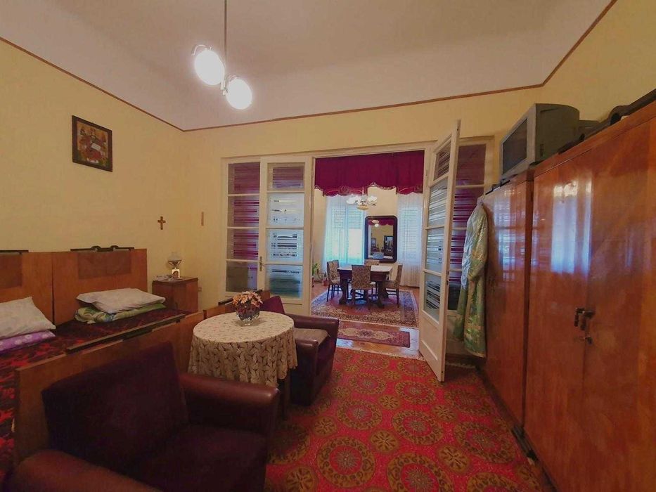 De vânzare: Apartament cu 4 camere direct de la proprietar.