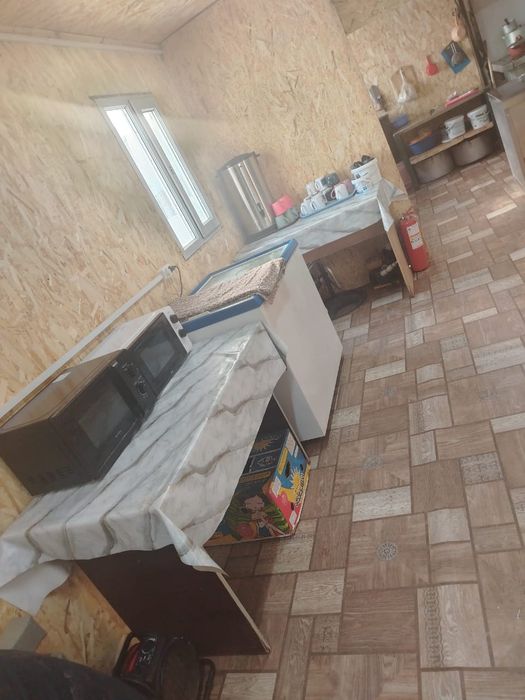 Столовая контейнер