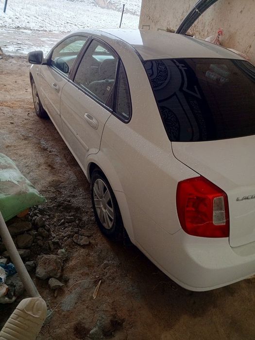 Chevrolet Gentra sotiladi