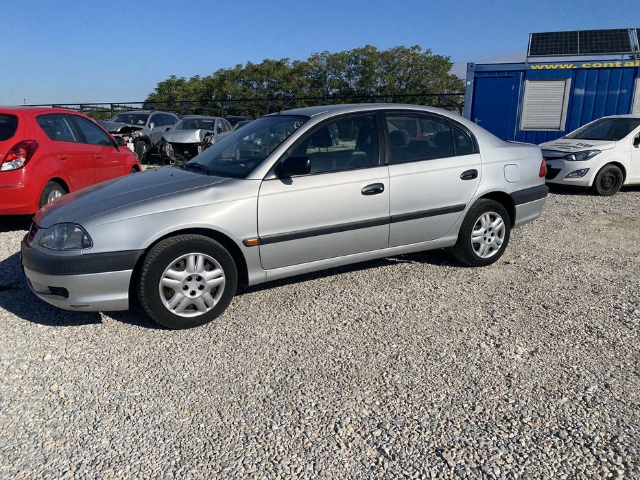 Тойота Авенсис 1.8 бензин 130кс на части