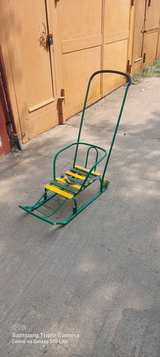 Прадам санки на колёсах
