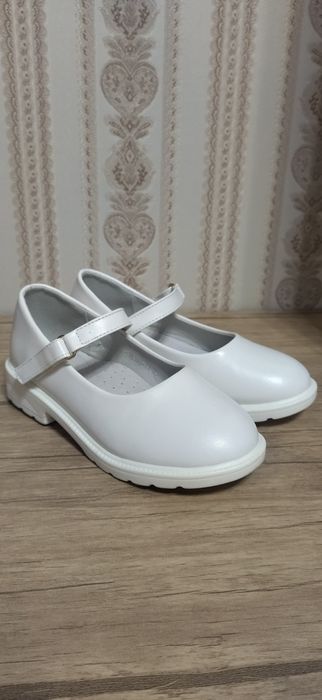 Туфли на девочку