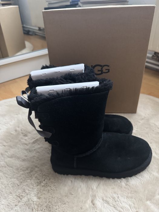 Cizme UGG Bow Black