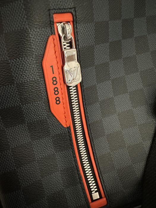 Чанта Louis Vuitton Discovery Limited edition