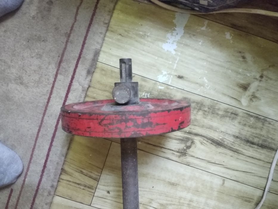 Продаю срочно Штангу разборная блины заводской 40 50 кг заводской обра