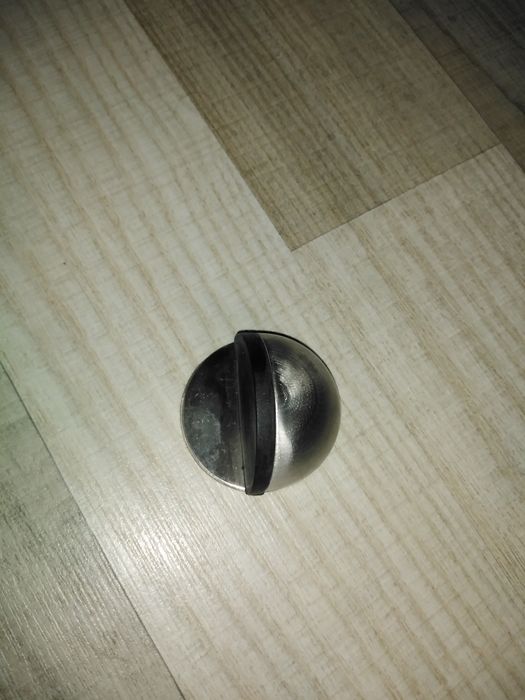 Метални стопери.