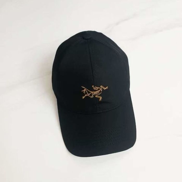 Черные Кепки Arcteryx