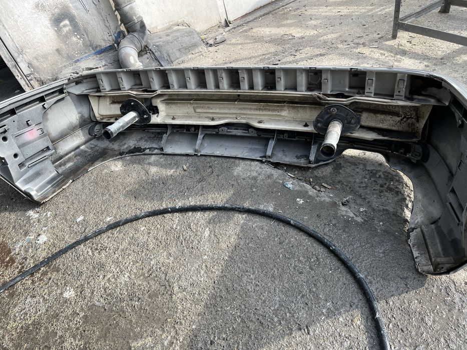 Bmw E46 купе задна броня и прагове