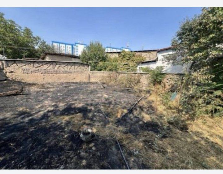 Продается участок земля дом